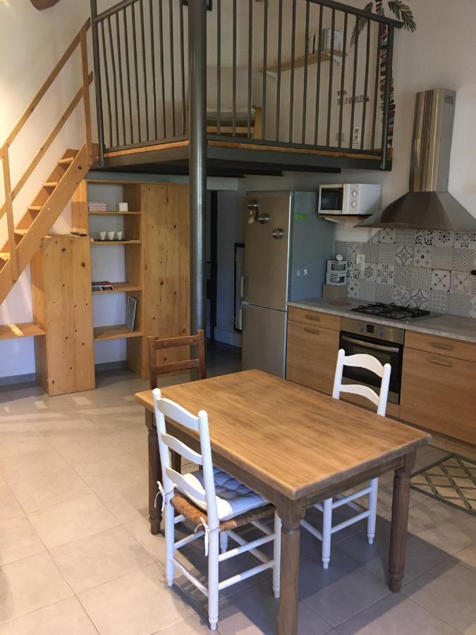 Villa Juste Derriere Chez Nous Boulbon Exterior foto